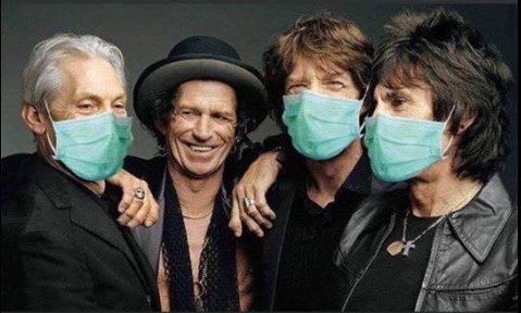 StonesMasks2.jpg.8ae7547ae5bdd161e28c44a9c47d2db2.jpg